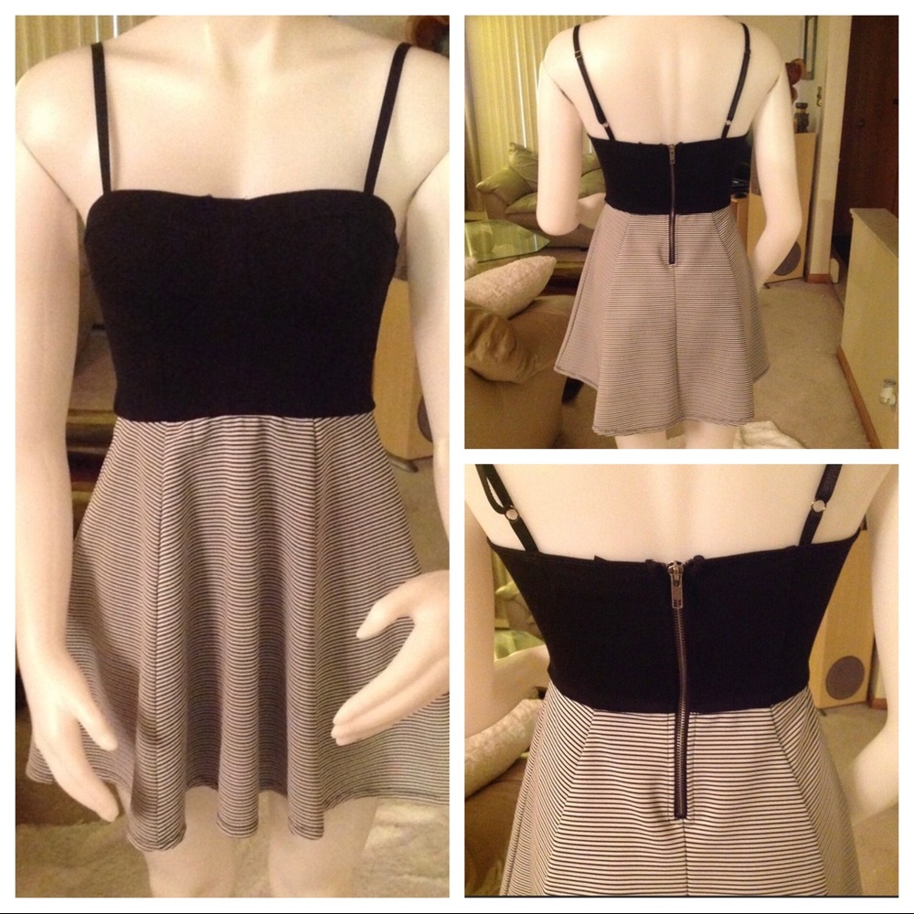 Women's dress by Material Girl size S